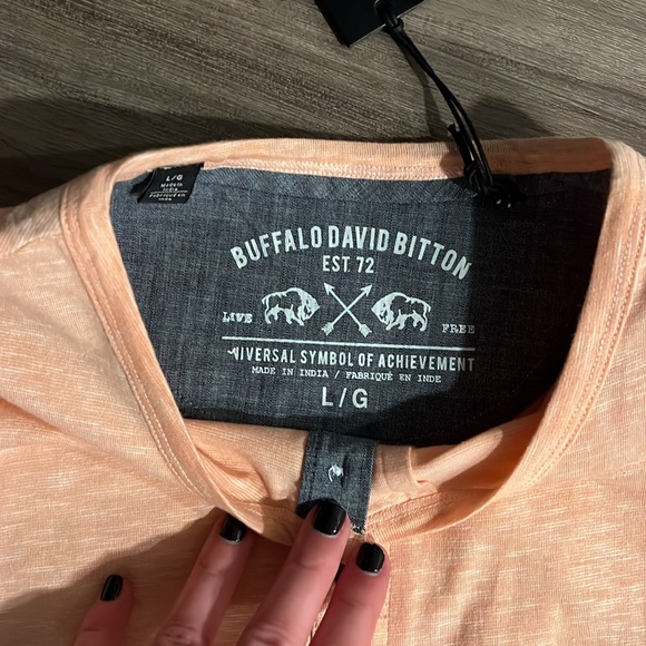 NWT Buffalo David Bitton Henley tee - Picture 2 of 3